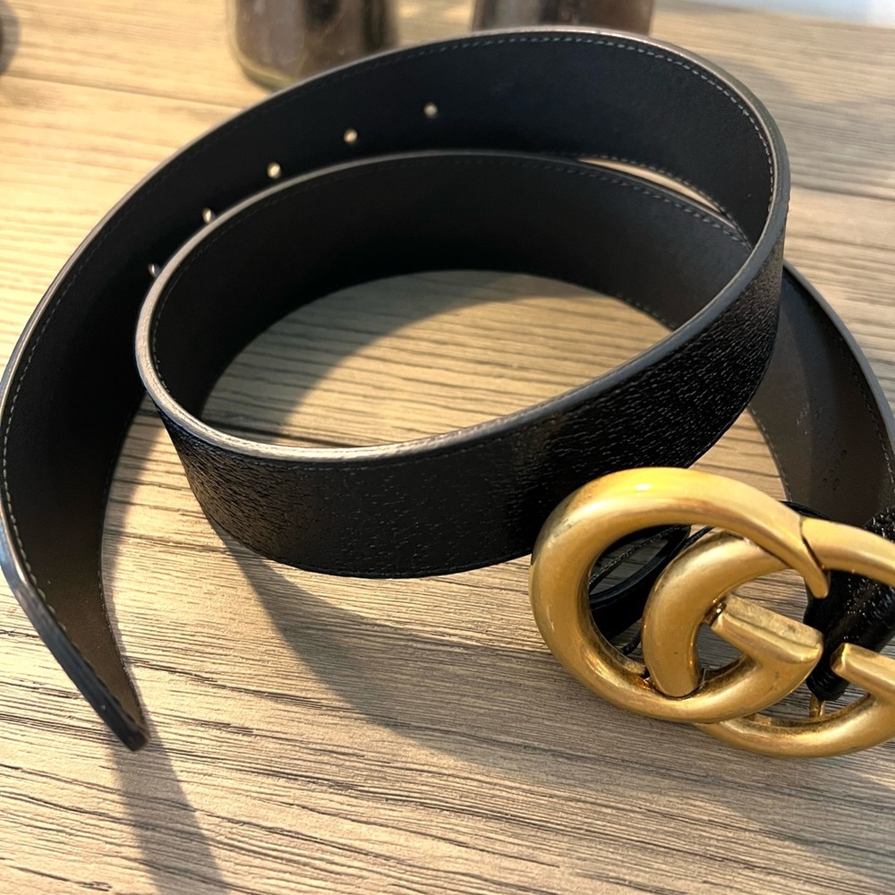 Authentic Gucci GG Logo Leather Belt - Picture 9 of 16